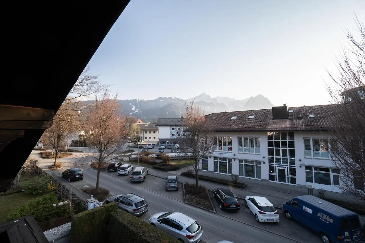 Central Apartment With The View Of The Zugspitze contacts